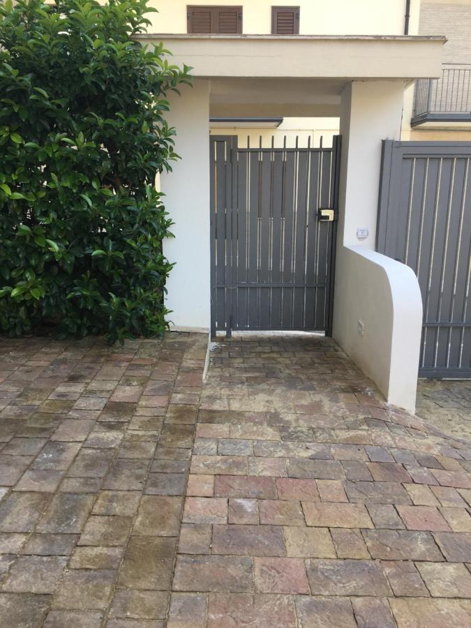 Villa Andalu Appartamenti San Giovanni Rotondo Luaran gambar